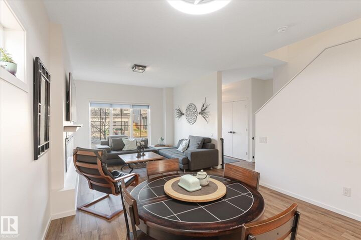 Property Photo:  6613 47 Avenue  AB T4X 2X5 