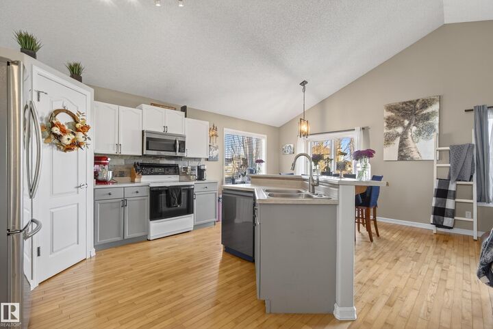 Property Photo:  3203 49 Street  AB T4X 1R6 