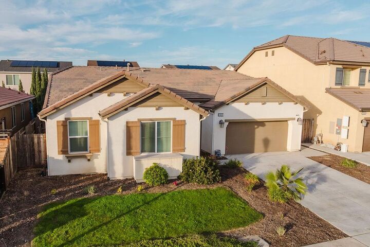 Property Photo:  3923 Finchwood Avenue  CA 93619 