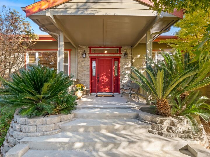 Property Photo: 16787 Paula Road CA 93636