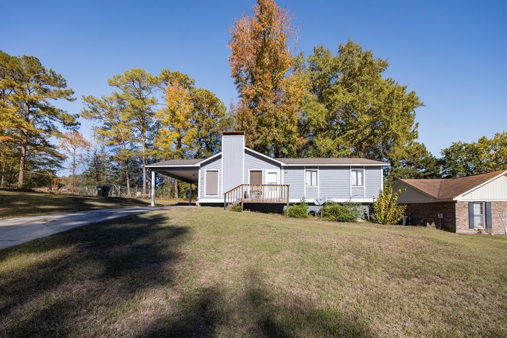 Property Photo: 5613 Quebec Drive GA 31907