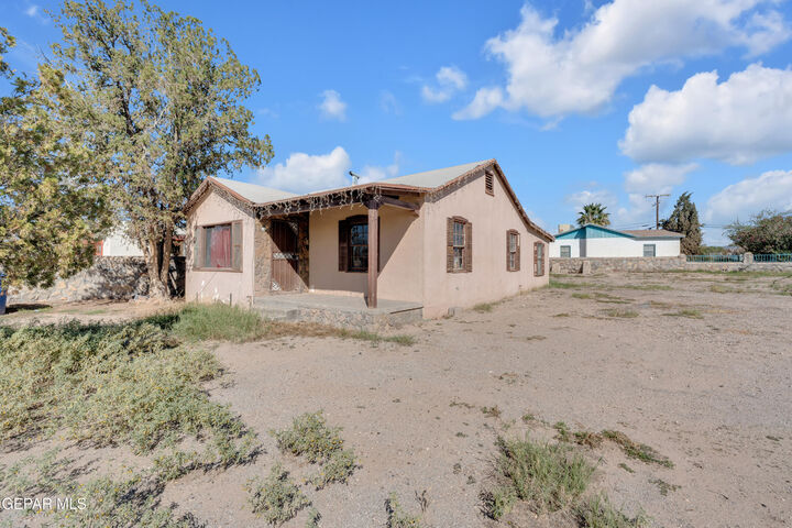 Property Photo: 7655 Hacienda Avenue TX 79915