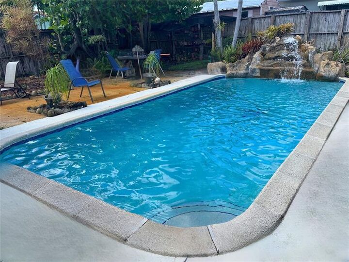 Property Photo: 3370 SW 15th Ct FL 33312