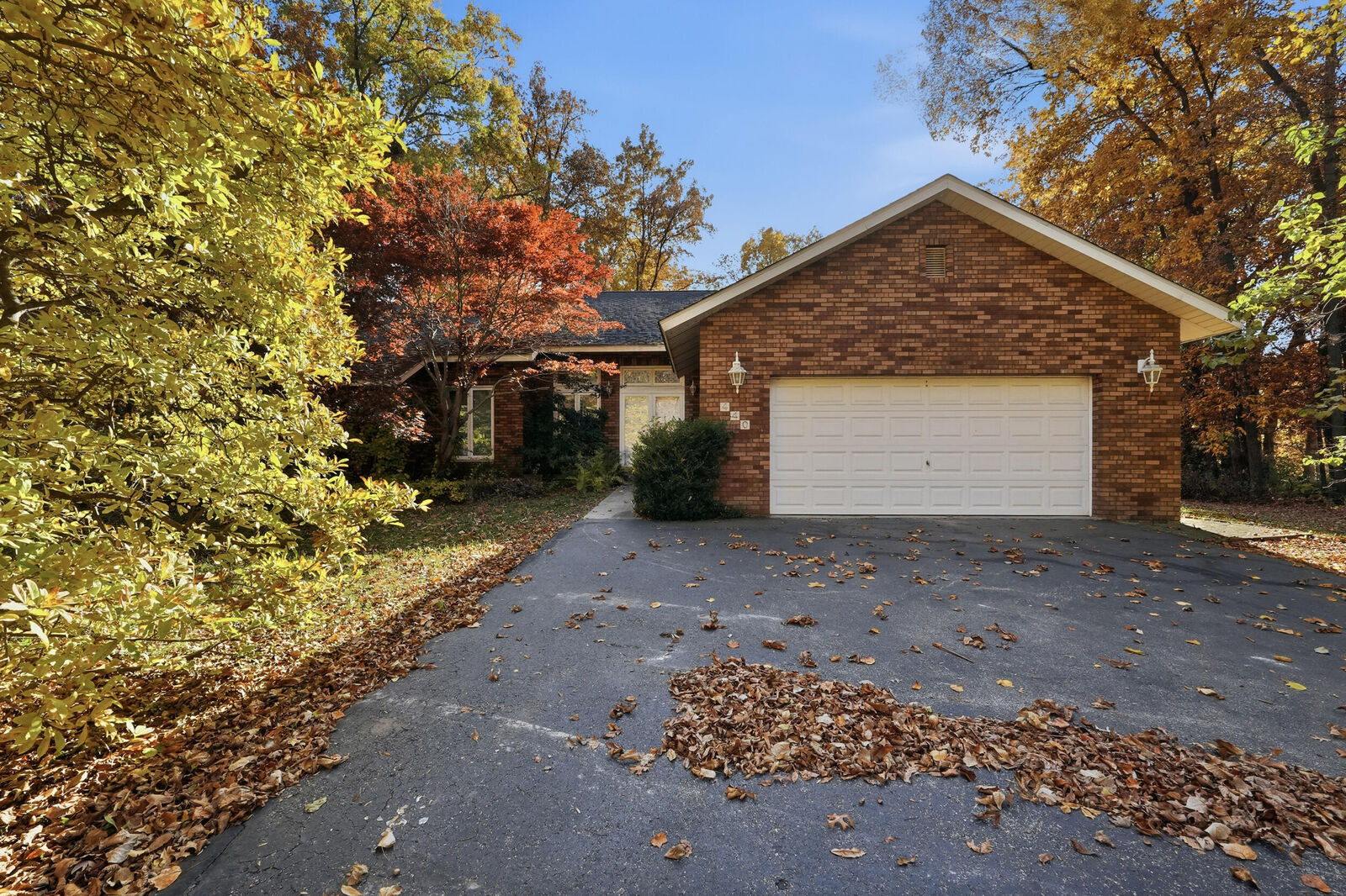 Property Photo:  440 Woodland Estates Drive  IN 46385 