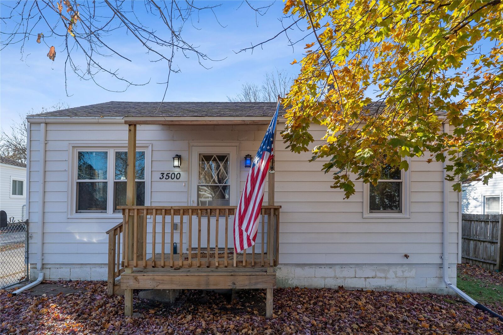 Property Photo: 3500 E 32nd Street IA 50317
