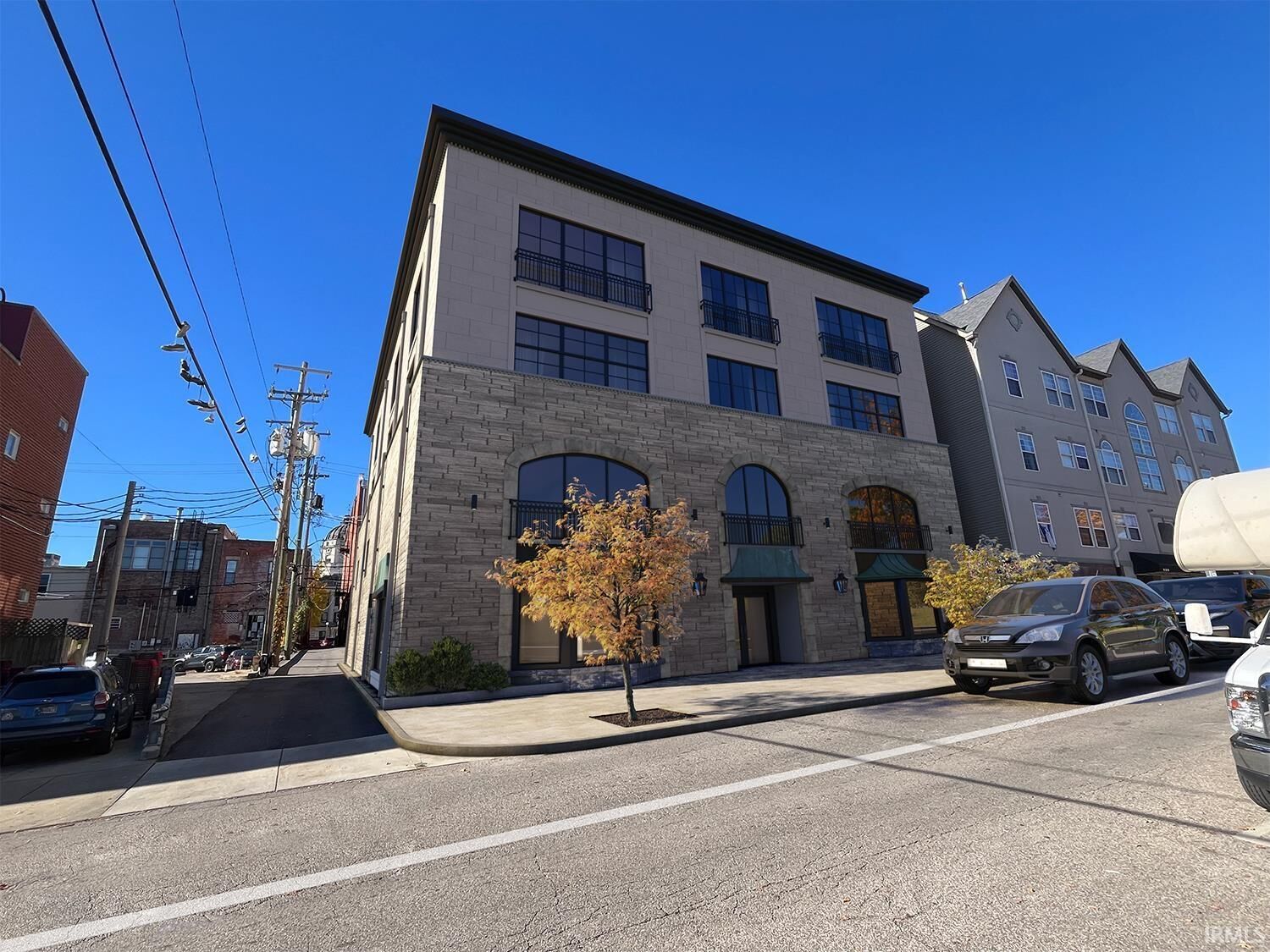 Property Photo:  115 N Washington St Unit 402  IN 47408 