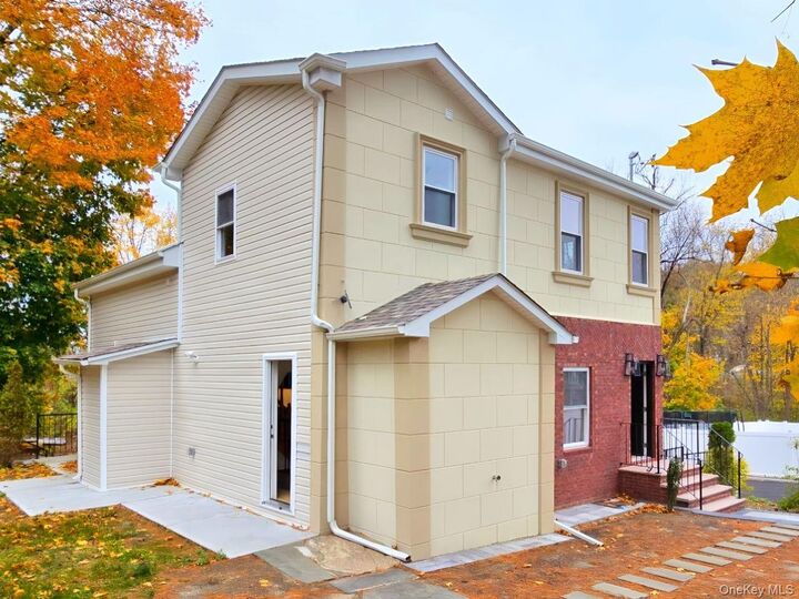 Property Photo:  12 Shelly Avenue  NY 10530 