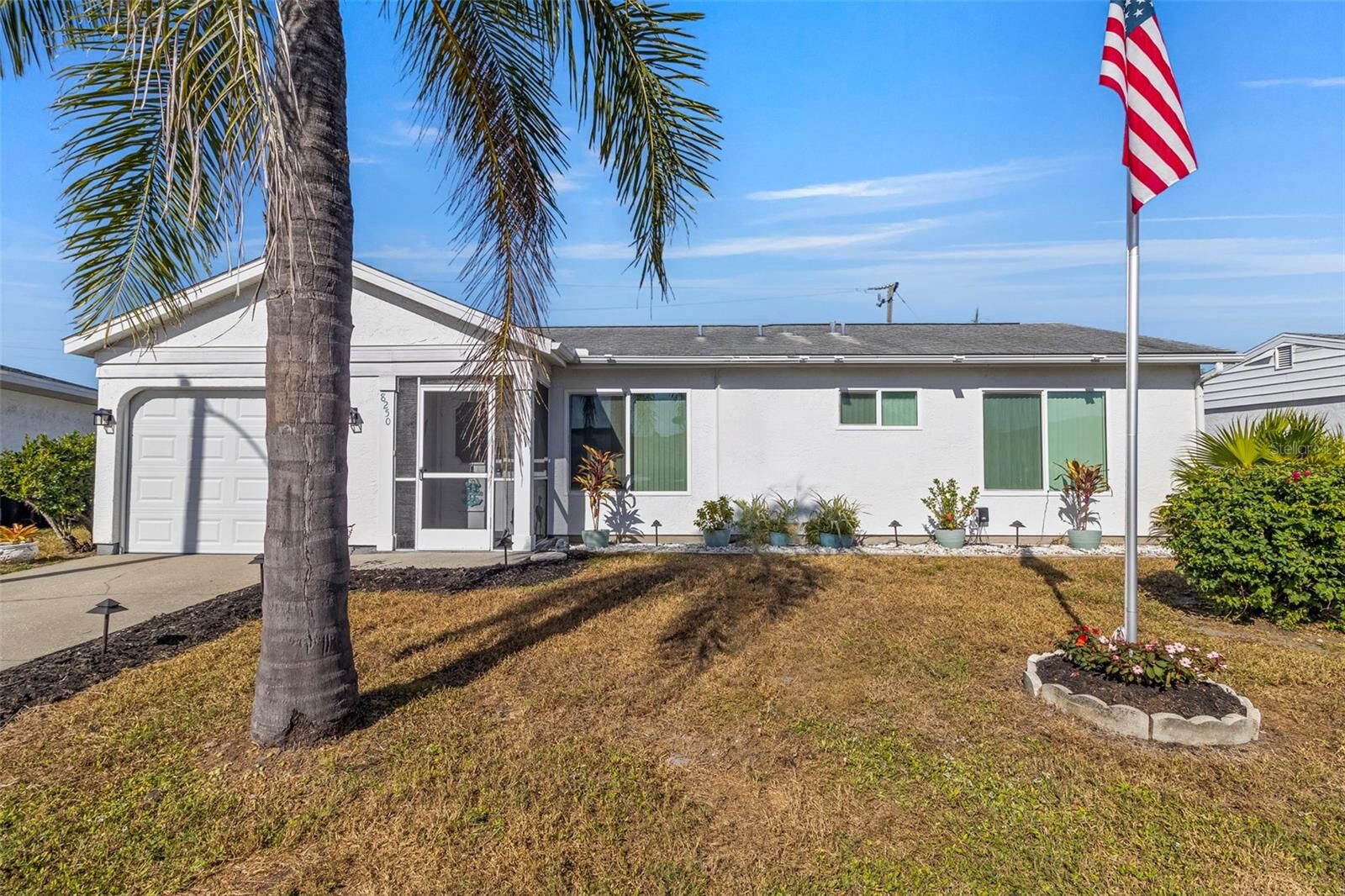 Property Photo:  8250 Pickwick Road  FL 34287 
