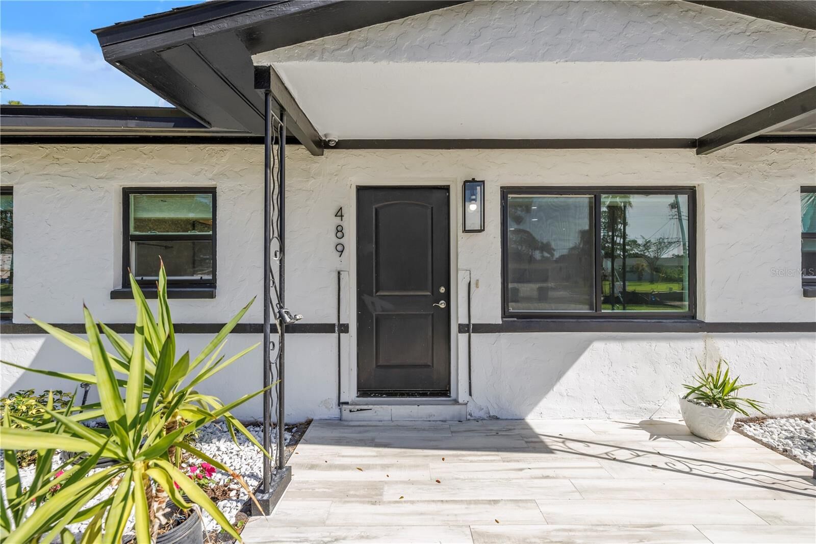 Property Photo: 4891 Venetian Boulevard NE FL 33703