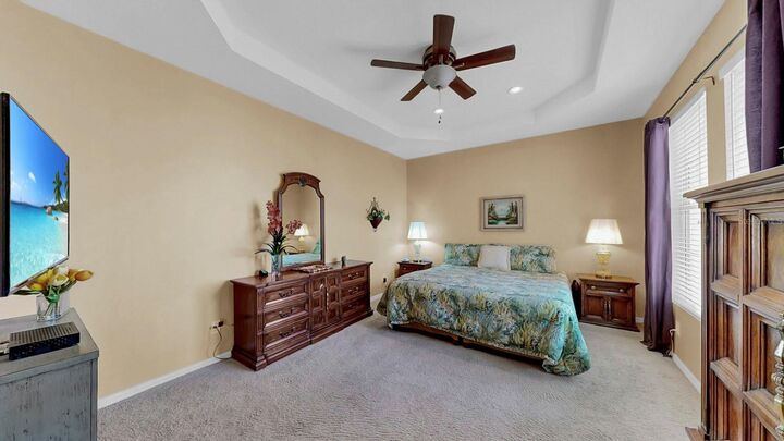 Property Photo: 226 Summerside Court FL 33572