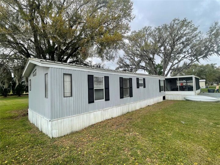 Property Photo: 610 Grove Drive FL 33830