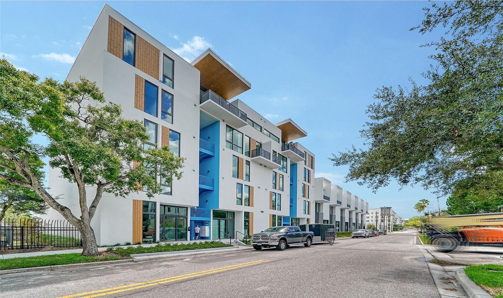 Property Photo: 1558 4th Street 210 FL 34236