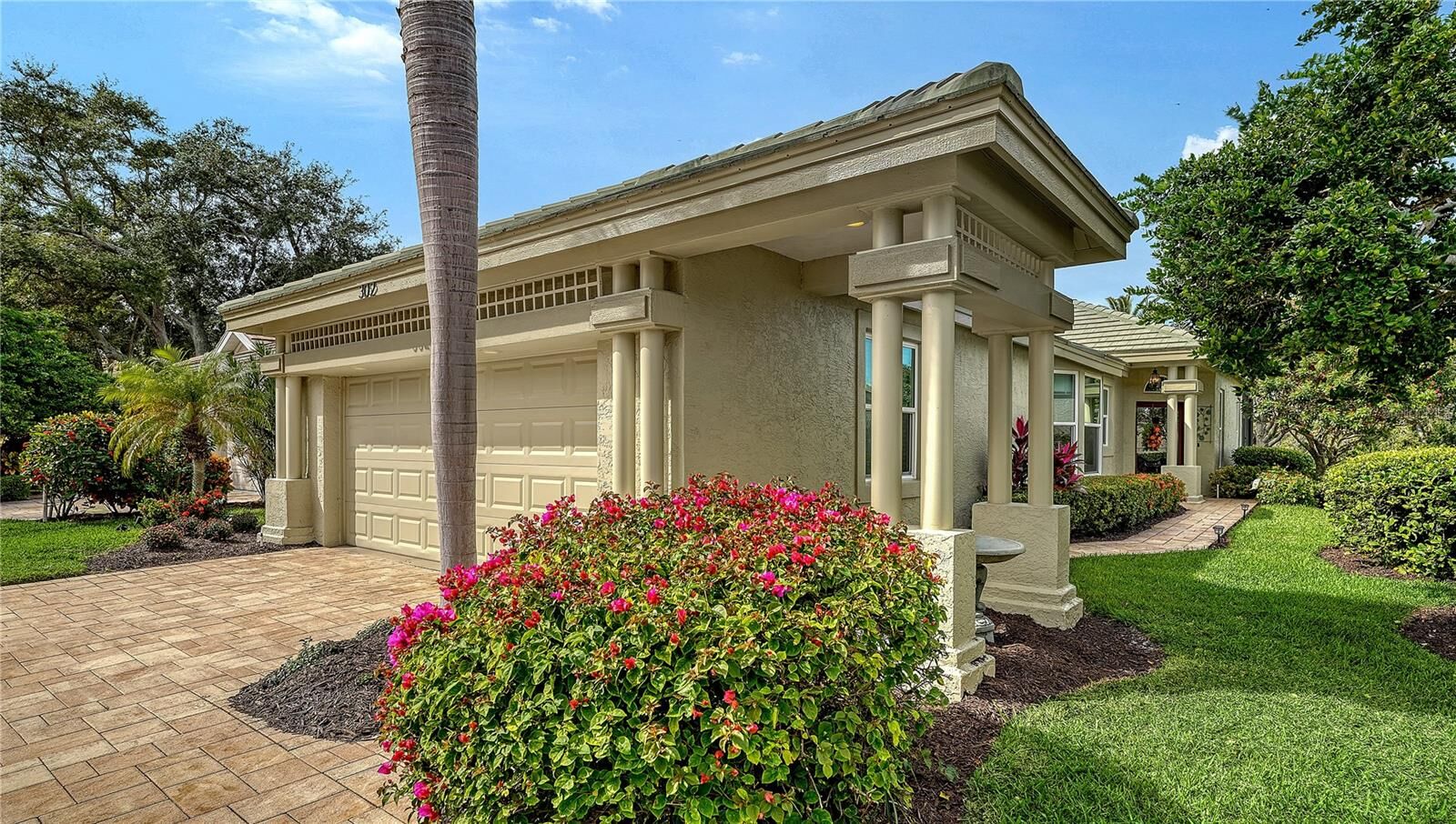 Property Photo:  302 Lansbrook Drive  FL 34292 