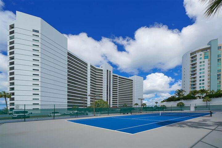 Property Photo:  988 Boulevard Of The Arts S1814  FL 34236 