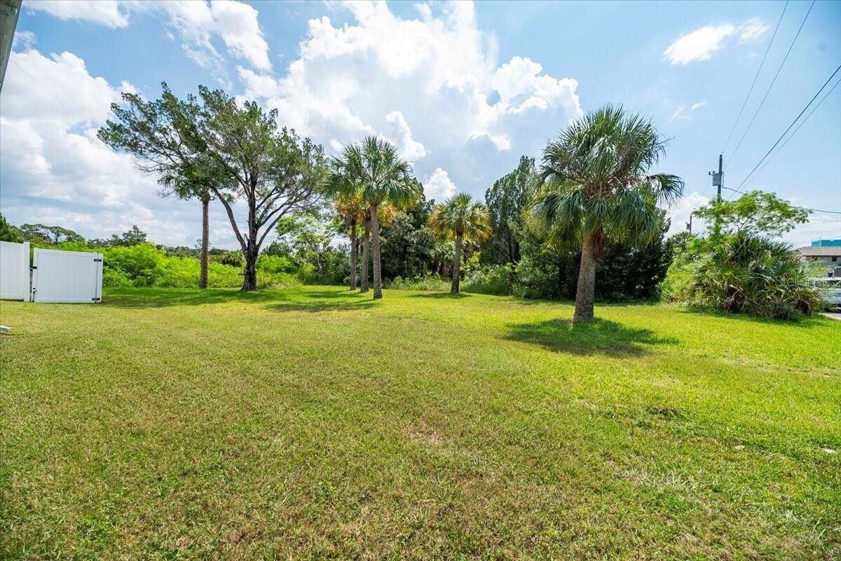Property Photo:  3232 Rose Arbor Drive  FL 34607 