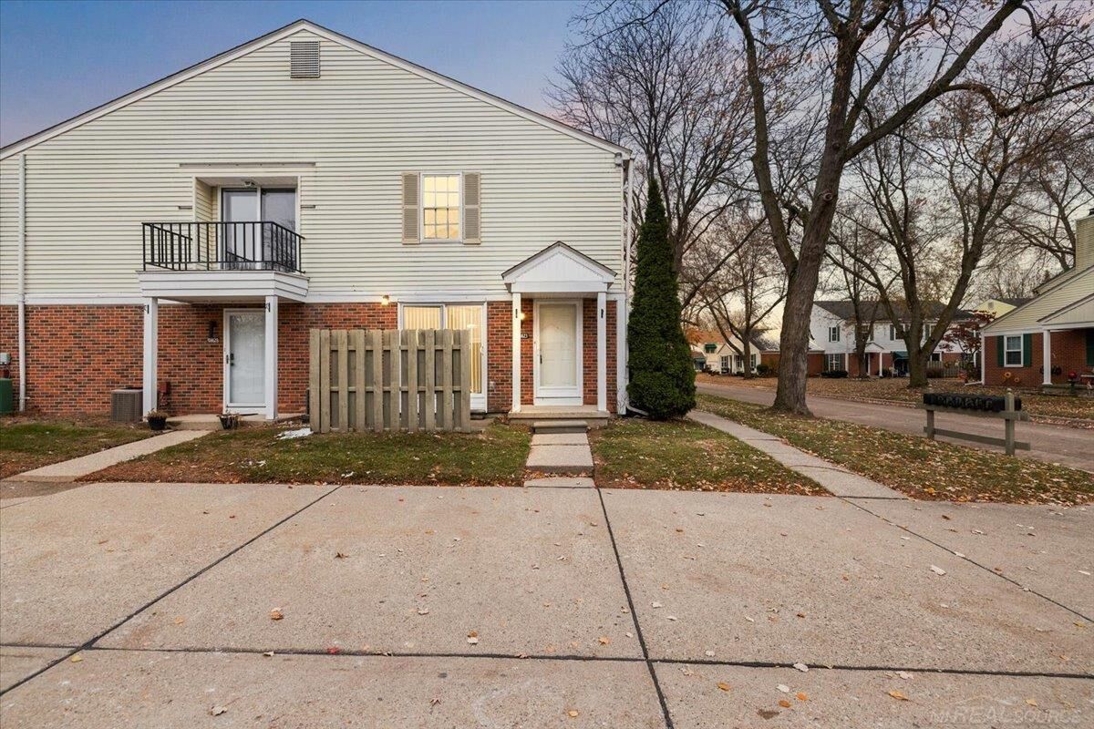 Property Photo:  24623 Spring Ln Lane  MI 48045 