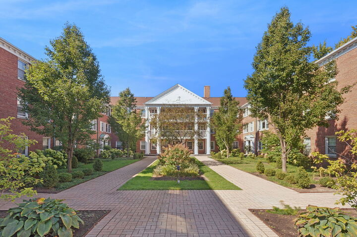 Property Photo: 2252 Sherman Avenue 2 IL 60201