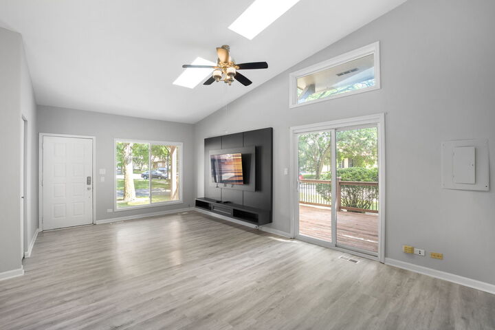 Property Photo:  1817 Appaloosa Drive  IL 60565 