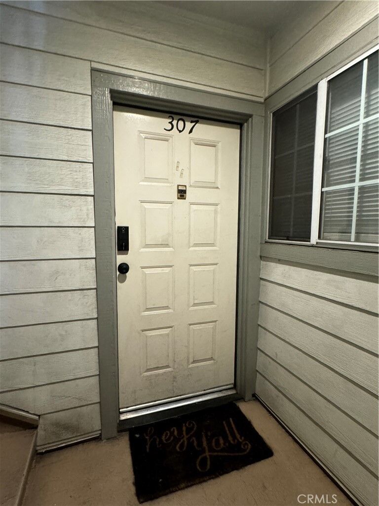 Property Photo:  11150 Glenoaks  CA 91331 