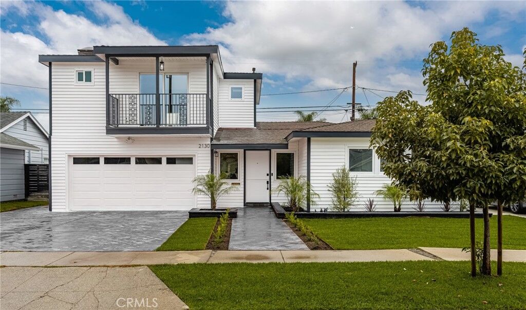 Property Photo: 2130 Kallin Avenue CA 90815