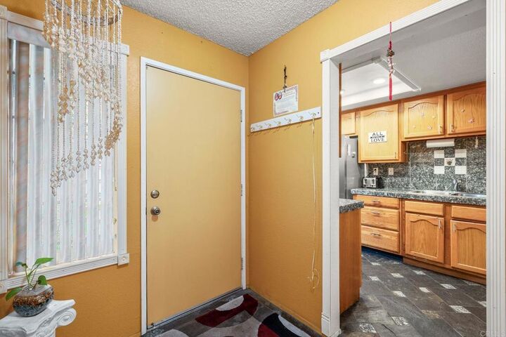Property Photo: 1518 Goldrush Way CA 92057