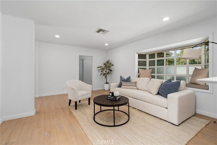 Property Photo: 5732 Wilbur Avenue CA 91356