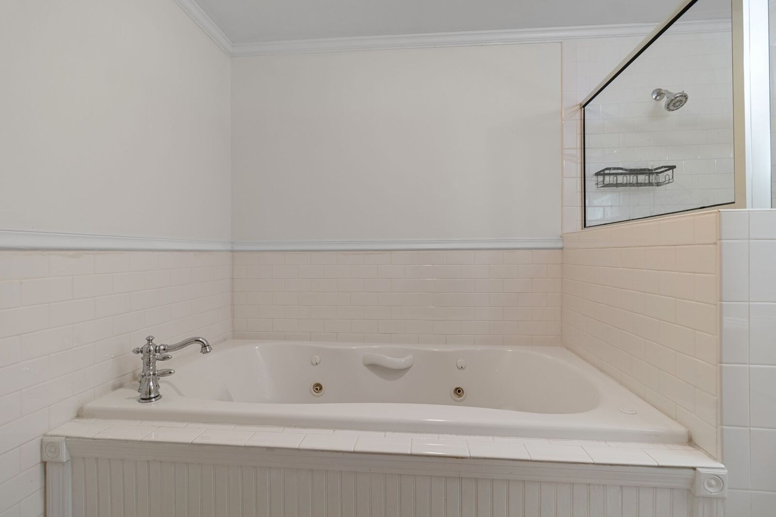 Property Photo: 1005 Estes Rd TN 37215