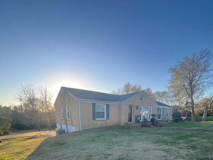 Property Photo: 106 Shepherd Hills Dr TN 37115