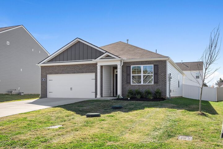 Property Photo:  117 Welara St  TN 37129 