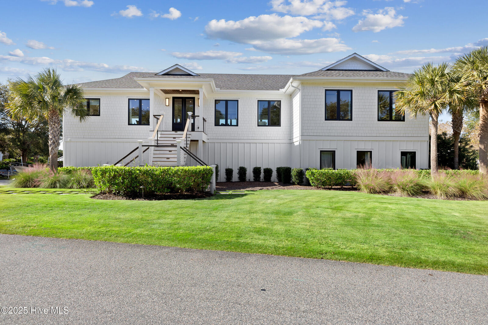 Property Photo:  808 Inlet View Drive  NC 28409 