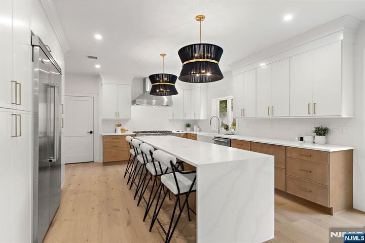 Property Photo:  199 Darlington Avenue  NJ 07446 