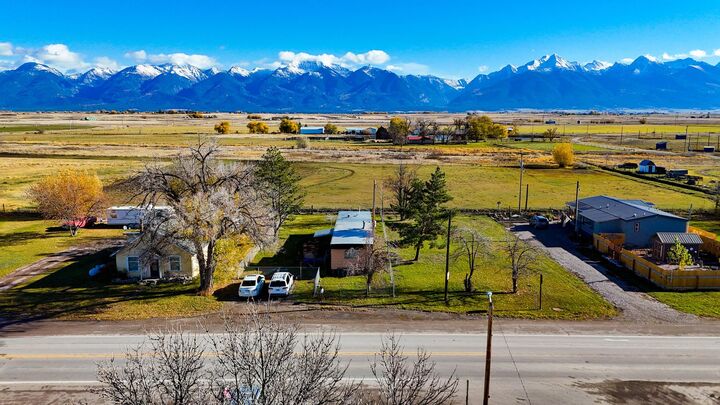 Property Photo: 56502 Mt Highway 212 MT 59824