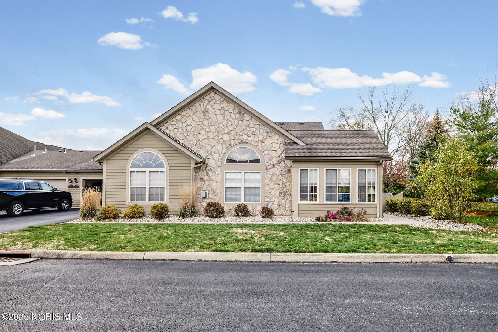 Property Photo:  7712 E Watermark Drive 16-7712  OH 45840 