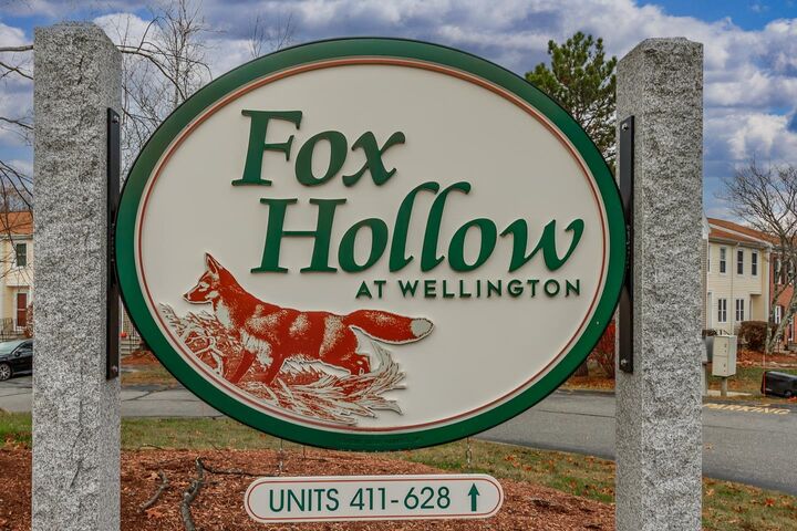 Property Photo:  534 Fox Hollow Way  NH 03104 