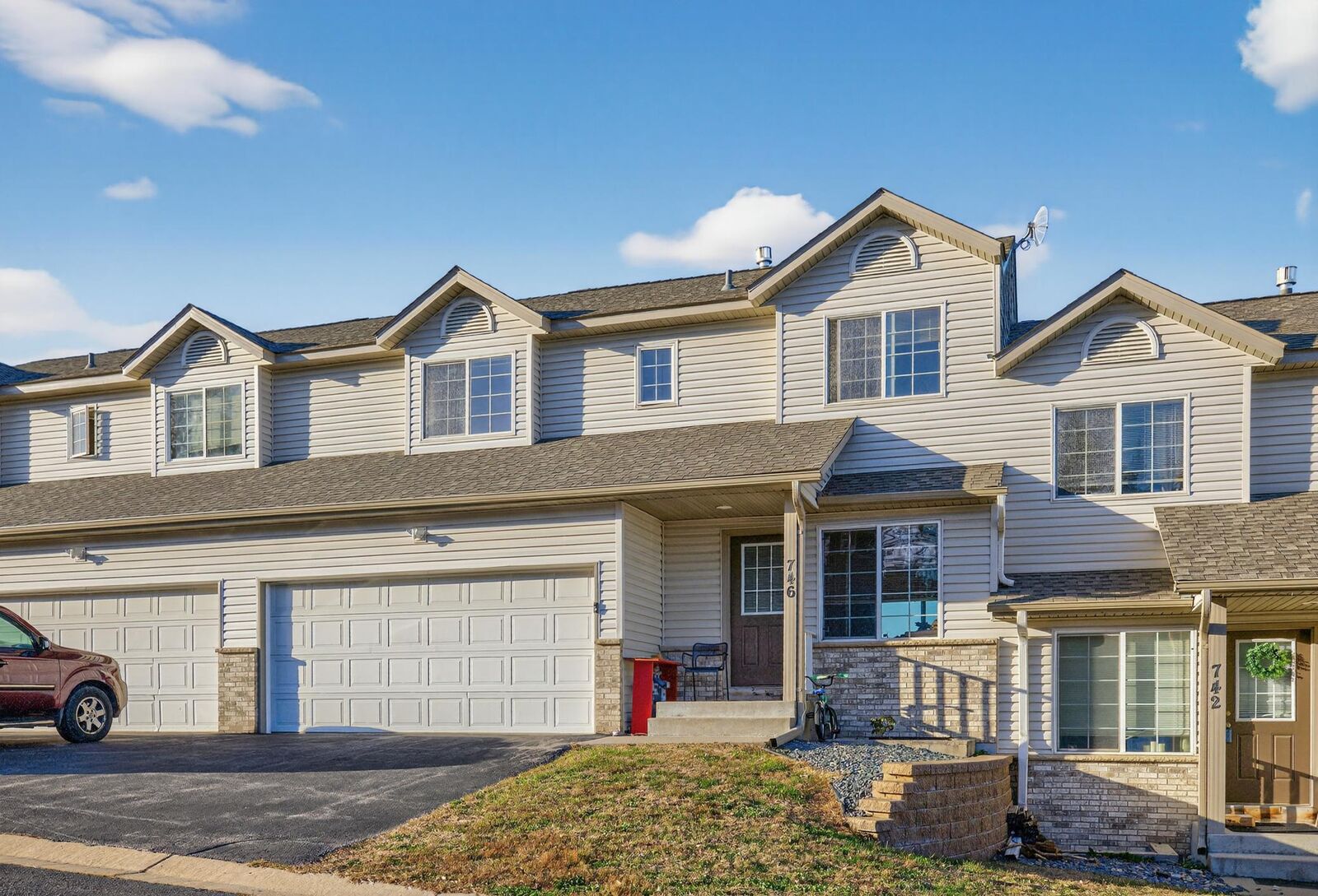 Property Photo: 746 Baylee Place SW MN 55963