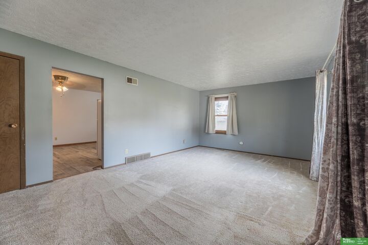 Property Photo:  303 E Eldora Avenue  NE 68463 