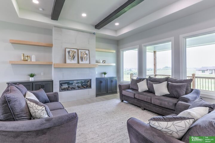 Property Photo:  5714 N 213th Avenue  NE 68022 