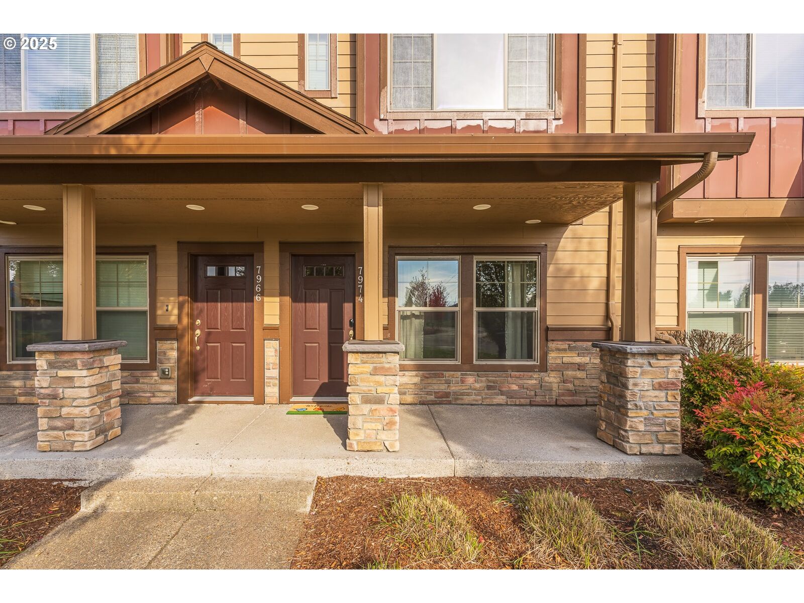 Property Photo: 7974 NE Heiser St OR 97006