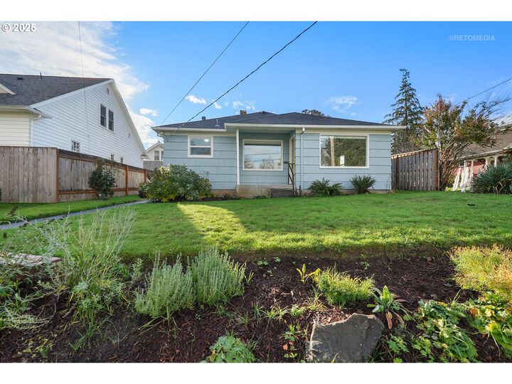 Property Photo: 2032 18th Ave OR 97116