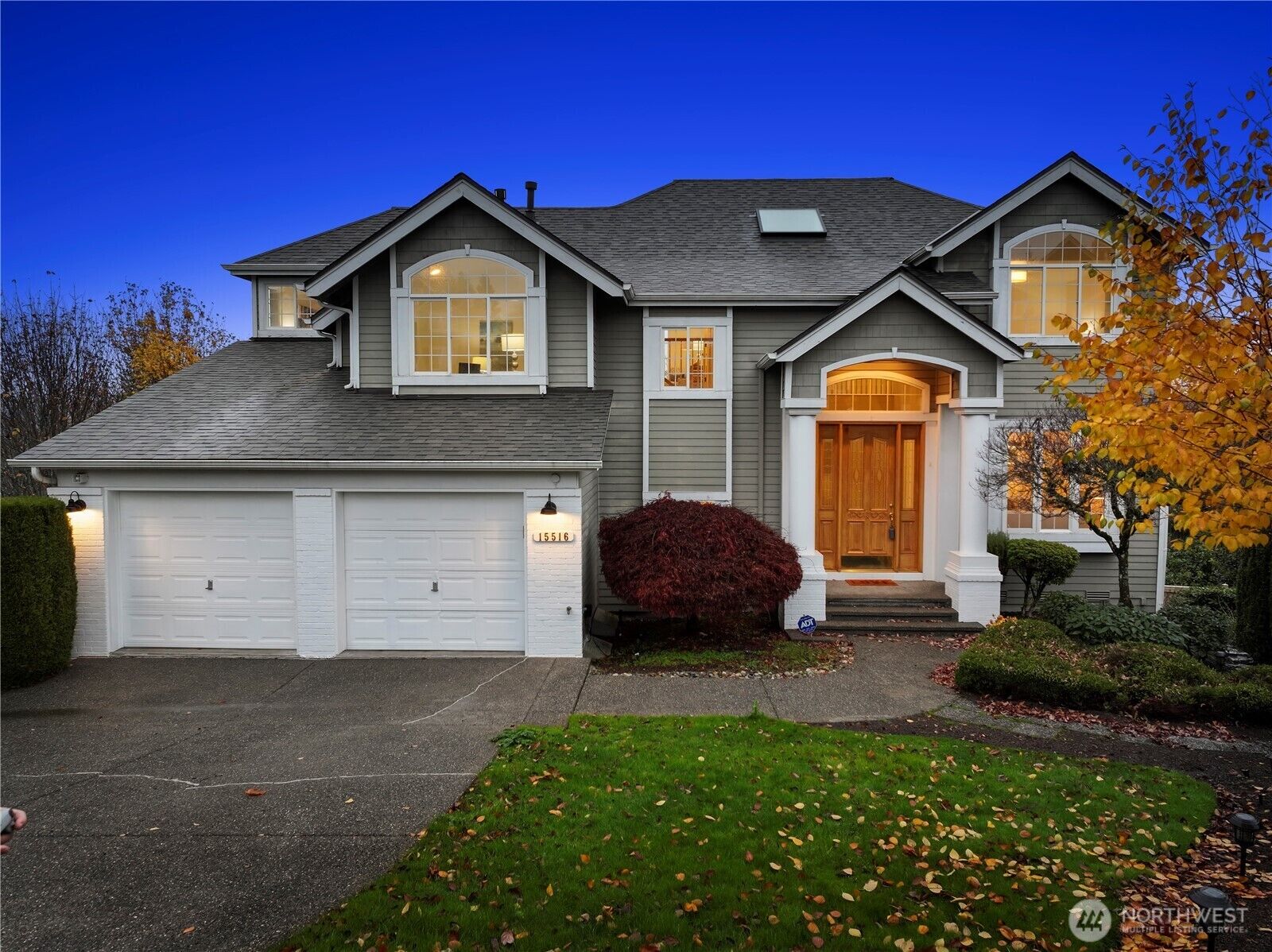 Property Photo: 15516 129th Avenue NE WA 98072