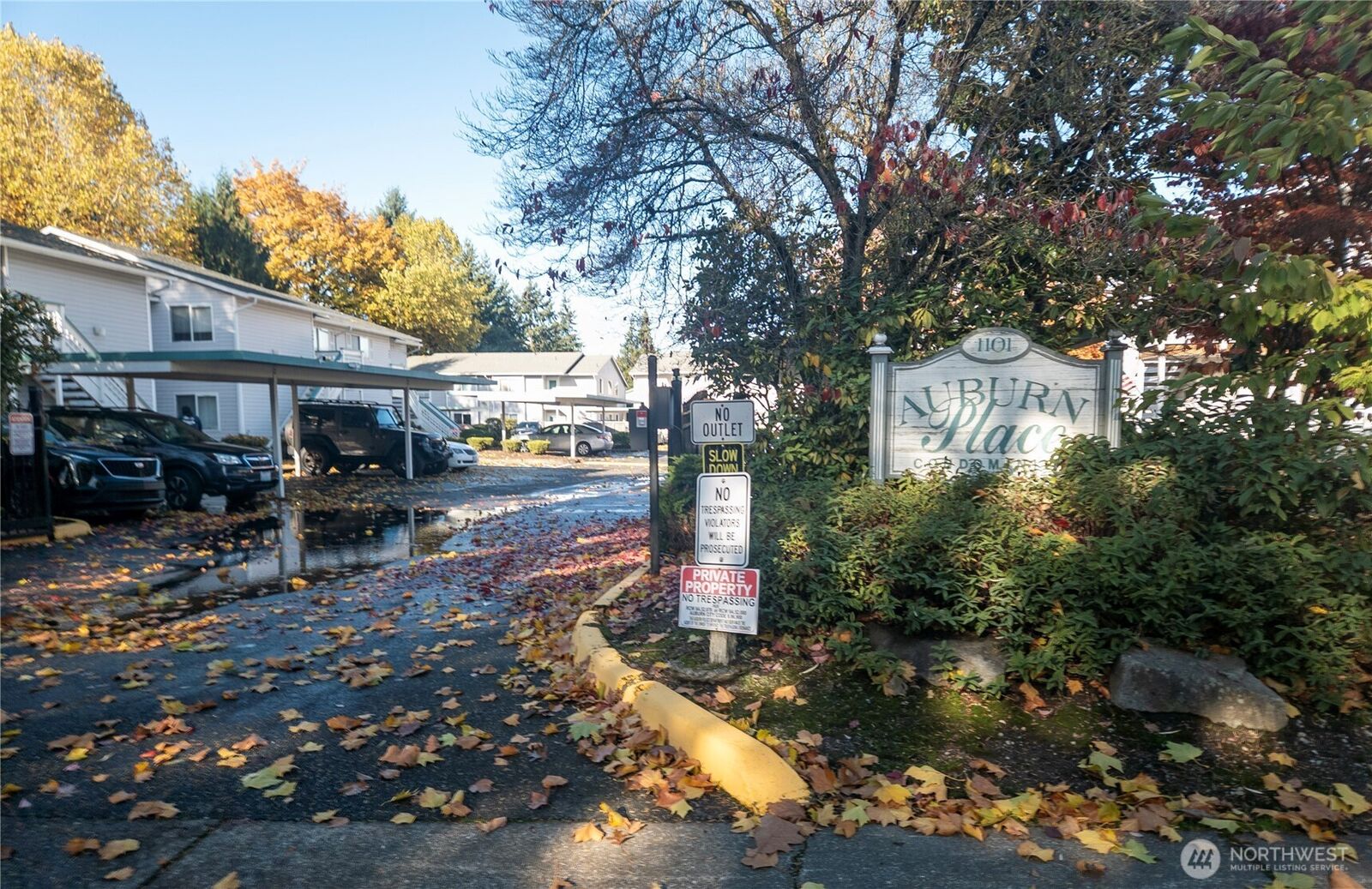 Property Photo:  1101  37th Street SE 402  WA 98002 