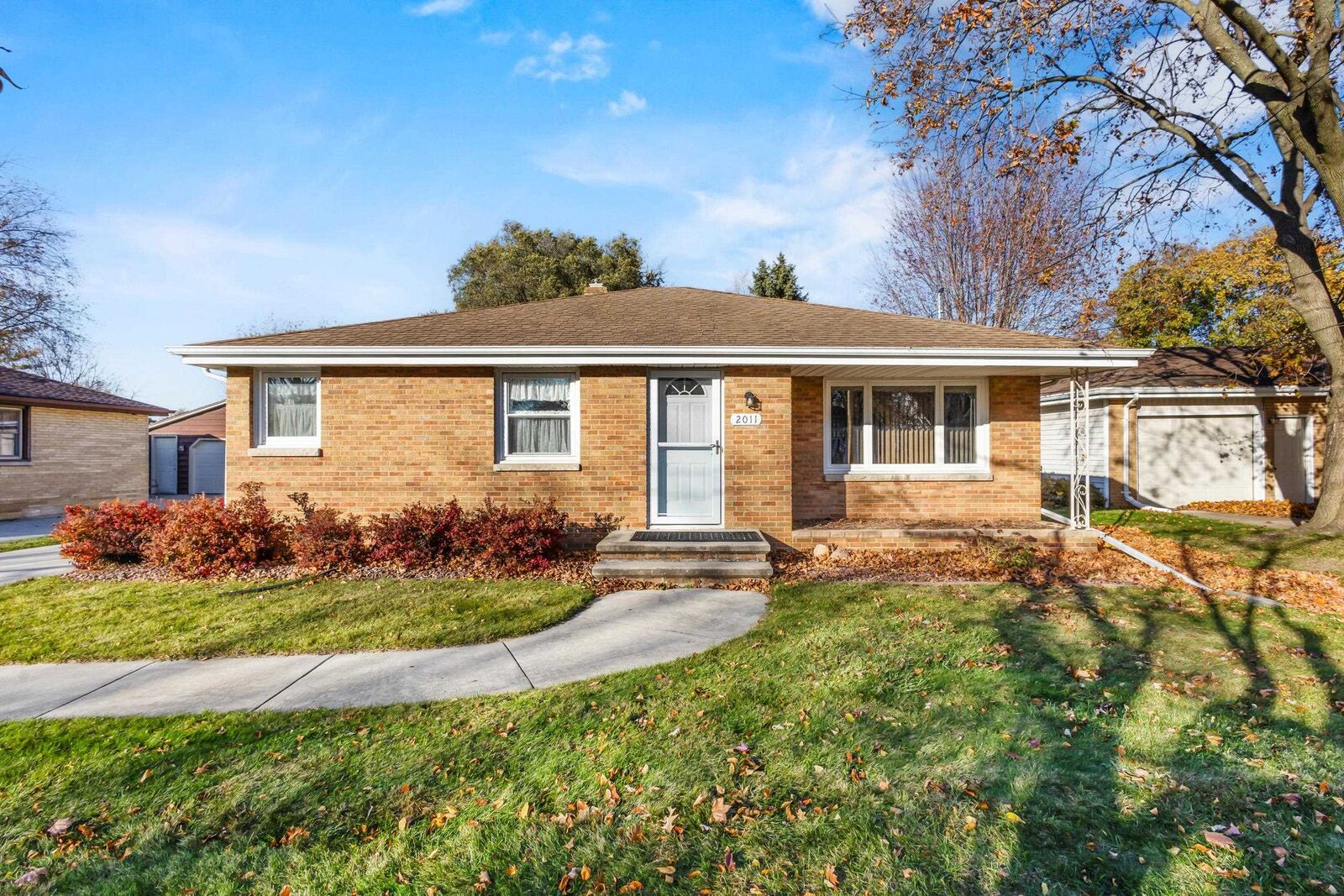 Property Photo:  2011 Hillview Drive  WI 54302 