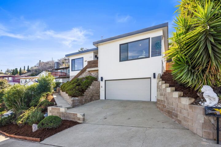 Property Photo:  1708 Mills Avenue  CA 94002 