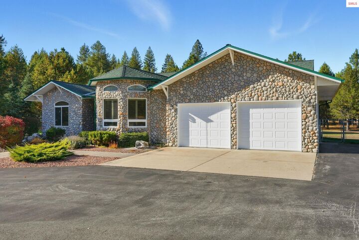 Property Photo: 573 Tam Tam ID 83860