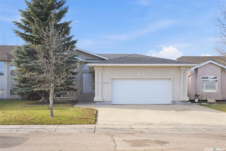 310 Carr Crescent  Saskatoon SK S7S 1M3 photo