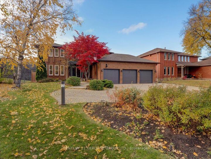 Property Photo:  28 Bridgend Court S  ON L4L 3L3 