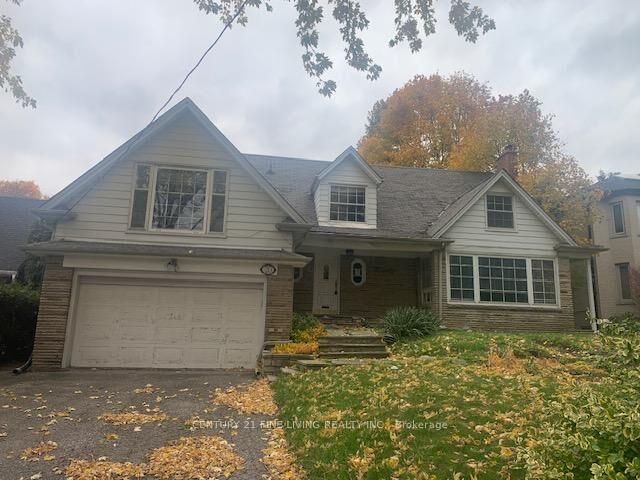 20 Owen Boulevard  Toronto ON M2P 1E9 photo