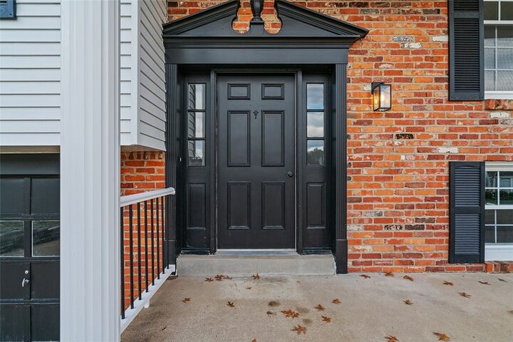 Property Photo:  185 Grouse Dr  PA 15037 