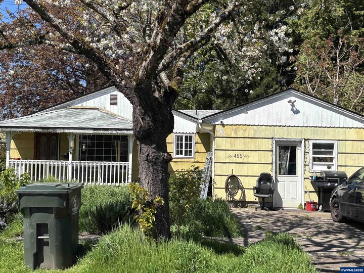 455 22nd St SE  Salem OR 97301 photo