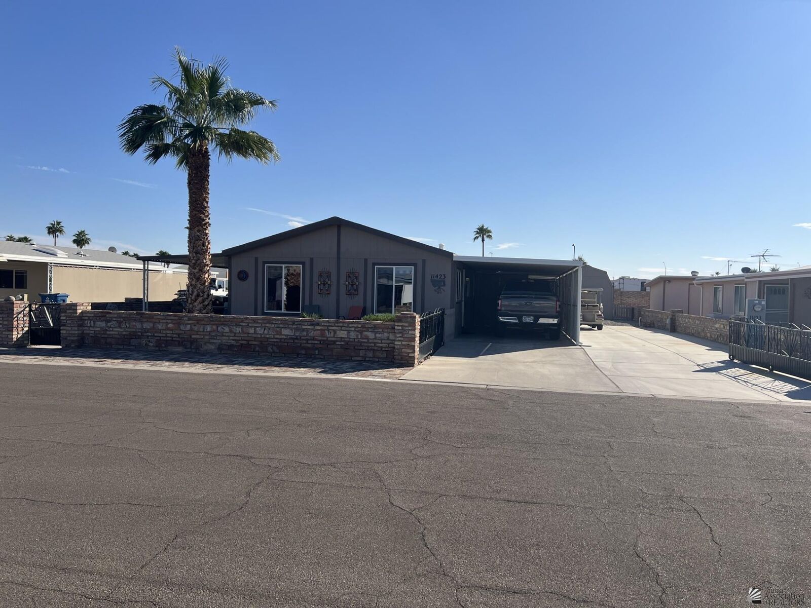 Property Photo: 11423 E 39 St AZ 85367